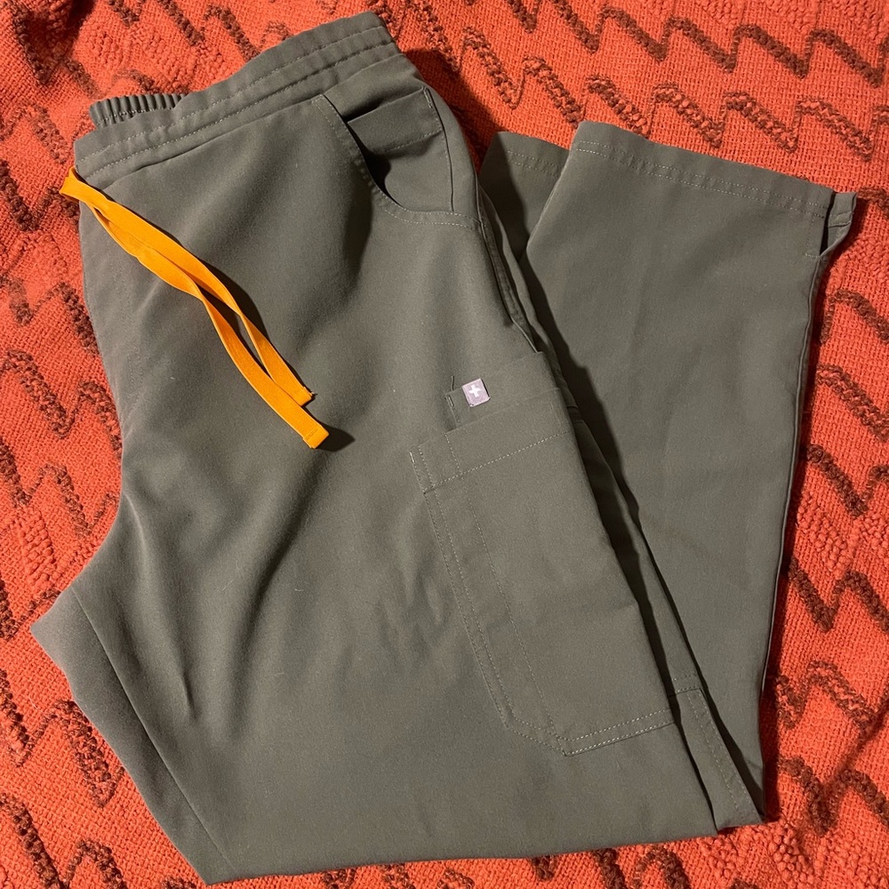 Figs moss Yola pants